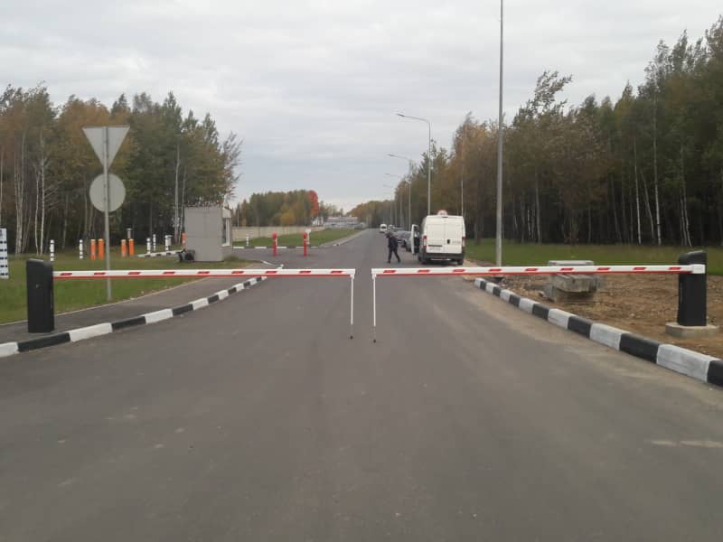 Шлагбаум DoorHan в Азове с установкой