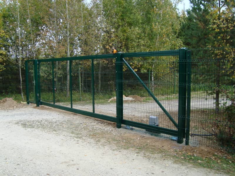 Сетчатый забор DoorHan в Азове с установкой