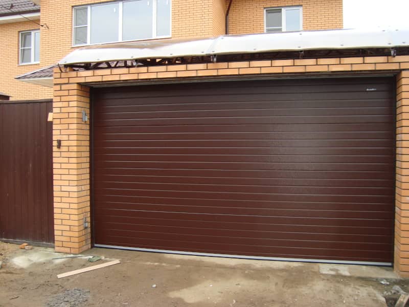 Секционные ворота DoorHan в Азове с установкой